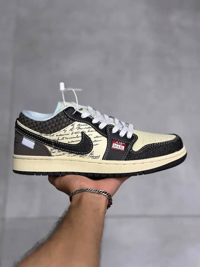 نایک جردن ۱ بدون ساق موکا میلک Nike Jordan 1 Low Mocha Milk