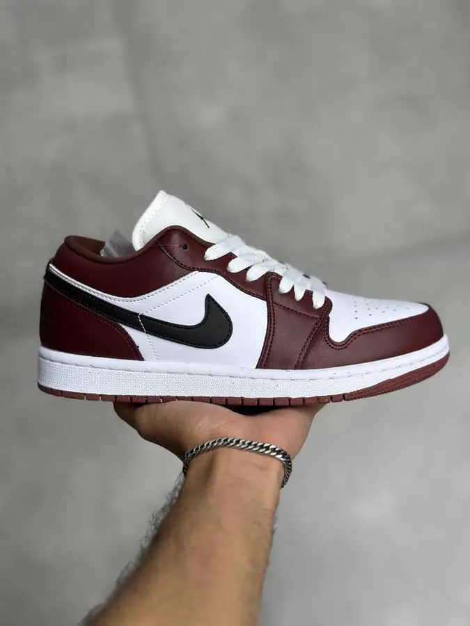 نایک جردن ۱ بدون ساق دارک پونی Nike Jordan 1 Low Dark Pony