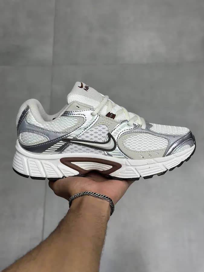 کتونی رانینگ نایک وی ۵ رانر کرم قهوه ای | Nike V5 RNR Sail Fauna Brown