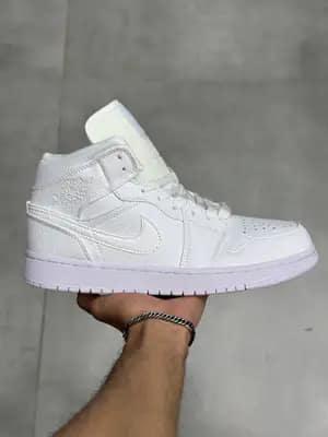 نایک جردن ۱ ساقدار تمام سفید | Nike Jordan 1 High Triple White