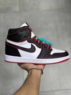 کتونی نایک جردن ۱ ساقدار بلادلاین | Nike Jordan 1 High Bloodline